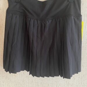 Vibes Pleated Black Women’s Skirt